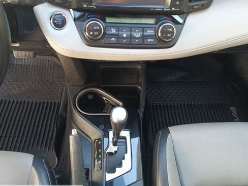 Used 2018 Toyota RAV4 Limited w/ Advanced Technology Package AWD/4WD image 34
