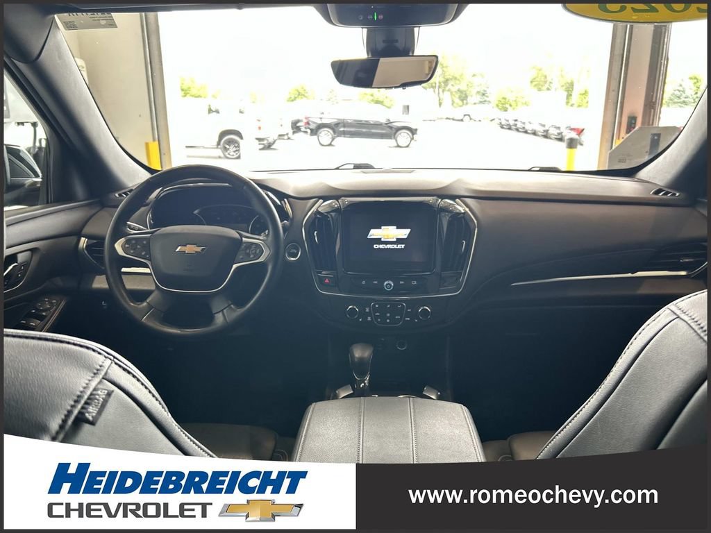 Certified 2023 Chevrolet Traverse LT w/ LT Premium Package AWD/4WD image 16