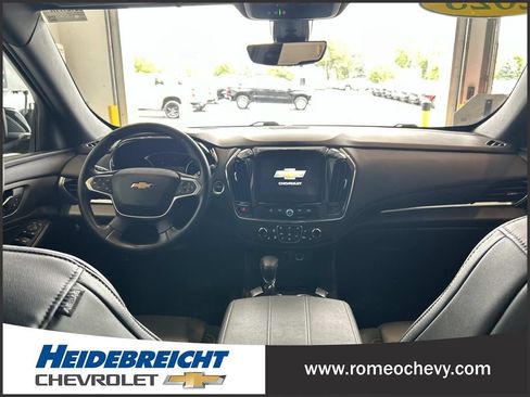 Certified 2023 Chevrolet Traverse LT w/ LT Premium Package AWD/4WD image 16