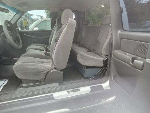 Used 2004 Chevrolet Silverado 2500 4x4 Extended Cab image 10
