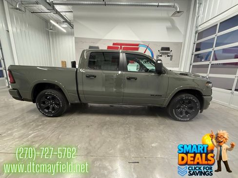 New 2026 RAM 1500 4x4 Crew Cab image 2