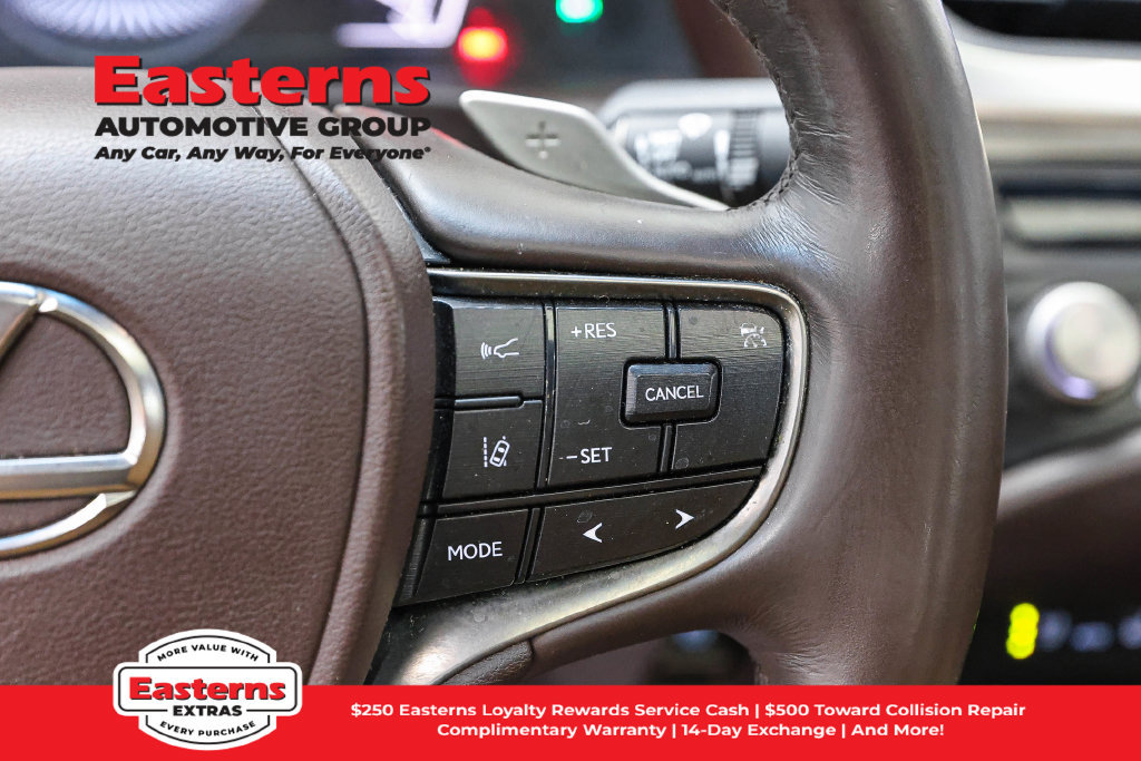 Used 2021 Lexus ES 350 w/ Premium Package FWD image 17