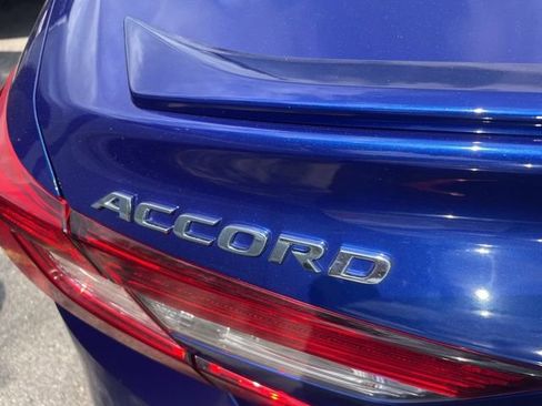 Used 2019 Honda Accord Sport image 8