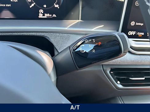 New 2026 Volkswagen Tiguan S AWD/4WD image 23