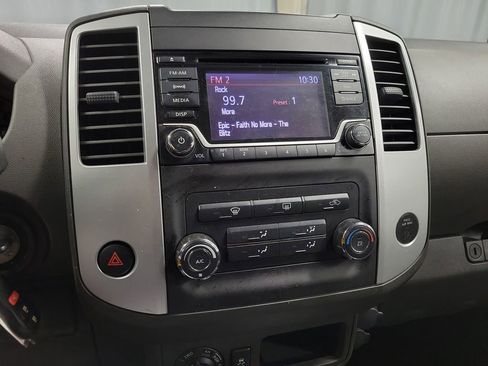 Used 2015 Nissan Xterra S AWD/4WD image 16