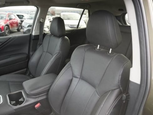 Used 2021 Subaru Outback Limited image 10