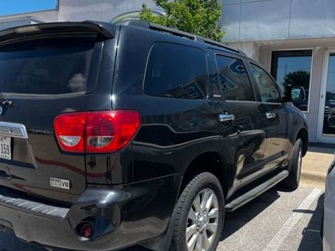 Used 2015 Toyota Sequoia Platinum AWD/4WD image 4