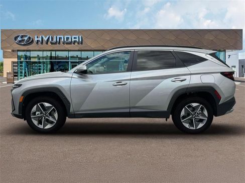Used 2026 Hyundai Tucson SEL AWD/4WD image 3