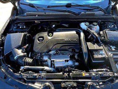 Used 2024 Chevrolet Malibu LT image 27