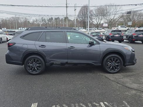 Used 2023 Subaru Outback Onyx Edition image 18