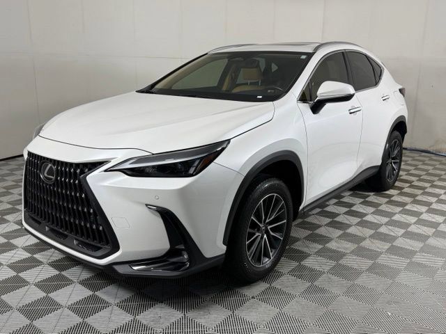 Used 2022 Lexus NX 250 FWD image 2