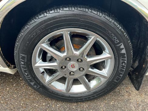 Used 2011 Cadillac DTS Luxury image 28