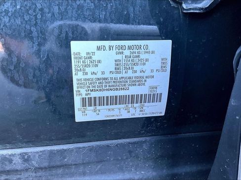 Used 2022 Ford Explorer XLT w/ Equipment Group 202A AWD/4WD image 3