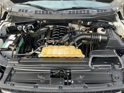 Used 2019 Ford F150 XLT w/ Trailer Tow Package image 23