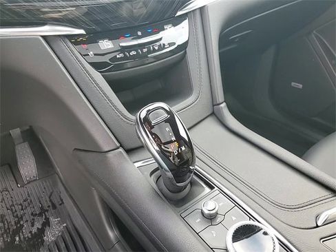 Certified 2024 Cadillac XT6 Premium Luxury w/ LPO, Floor Liner Package image 20