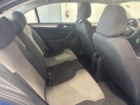 Used 2018 Volkswagen Jetta S FWD image 19