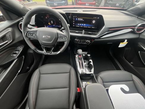 New 2026 Chevrolet Trax RS w/ Driver Confidence Package image 19