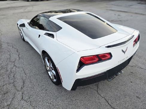 Used 2015 Chevrolet Corvette Stingray Coupe image 8