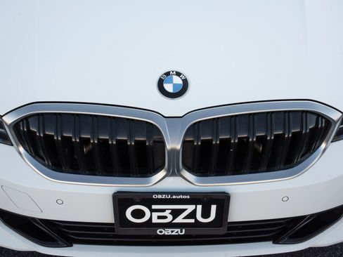 Used 2024 BMW 330i Sedan w/ Premium Package image 26