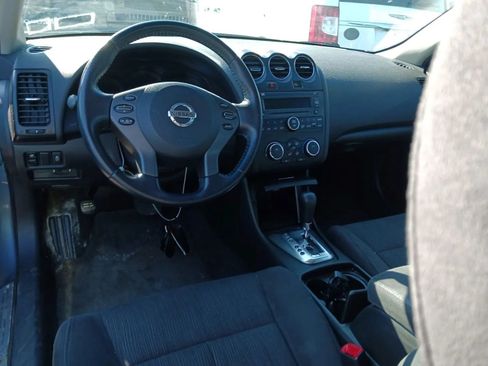 Used 2011 Nissan Altima 2.5 S w/ Convenience Pkg FWD image 6