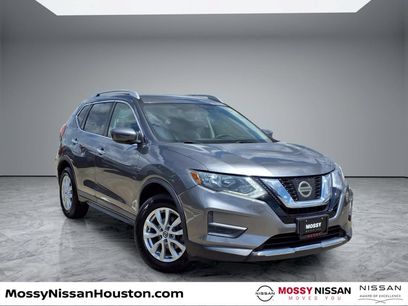 Used 2017 Nissan Rogue SV