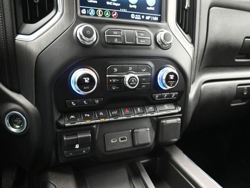 Used 2021 GMC Sierra 1500 Denali w/ Driver Alert Package II image 17