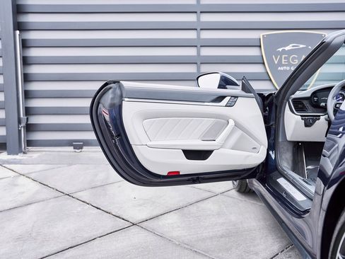 Used 2021 Porsche 911 Turbo S image 26