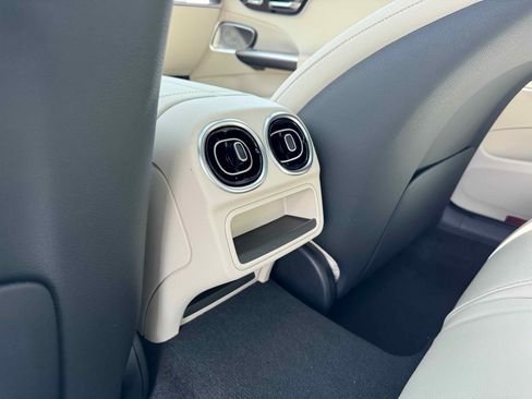 New 2025 Mercedes-Benz C 300 4MATIC Sedan image 28