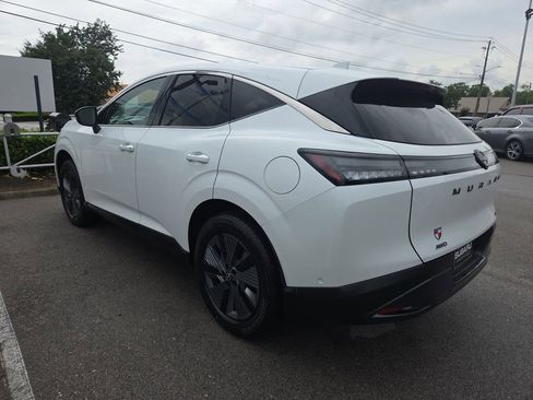 Used 2025 Nissan Murano SL AWD/4WD image 8