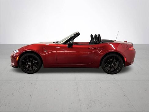 Used 2019 MAZDA MX-5 Miata Club image 15