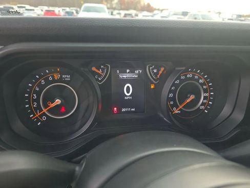 Used 2024 Jeep Gladiator Sport AWD/4WD image 12