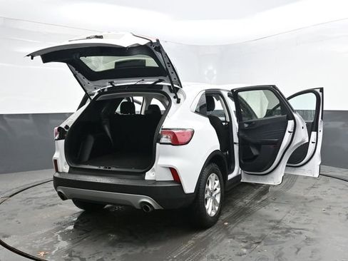 Used 2022 Ford Escape SE FWD image 46