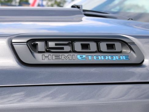Used 2024 RAM 1500 Big Horn AWD/4WD image 19