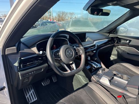 Used 2023 Acura MDX A-Spec image 10