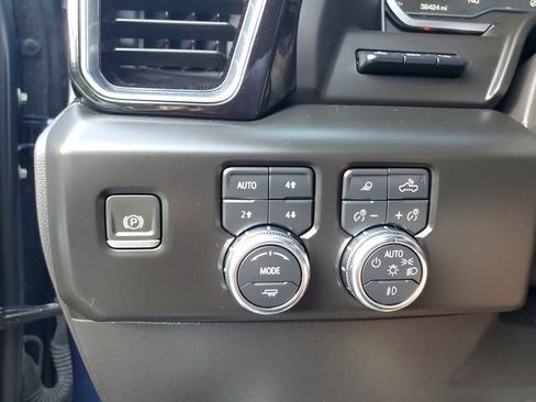 Used 2023 GMC Sierra 1500 Denali w/ Technology Package AWD/4WD image 30
