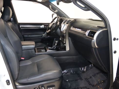 Used 2021 Lexus GX 460 Premium w/ Premium Package AWD/4WD image 57