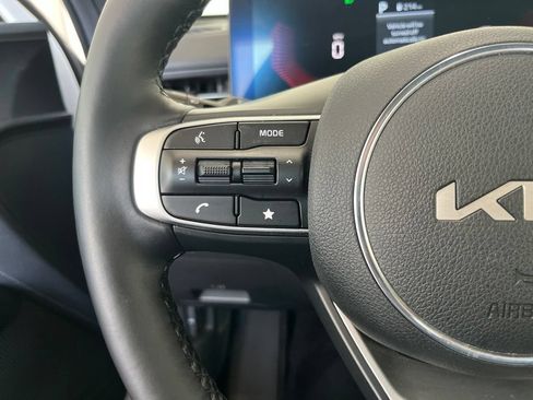 Used 2025 Kia K5 GT-Line AWD/4WD image 6