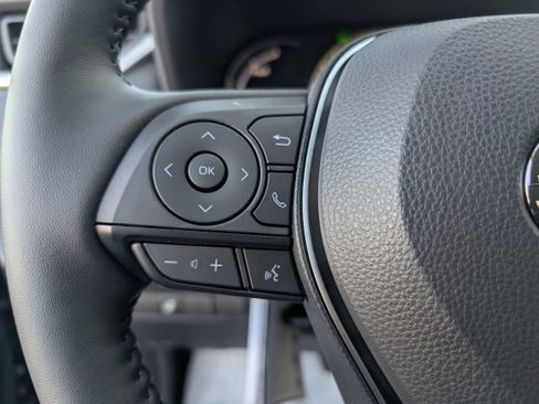 New 2025 Toyota RAV4 XLE image 22