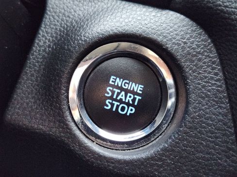 Used 2021 Toyota RAV4 XLE Premium image 24