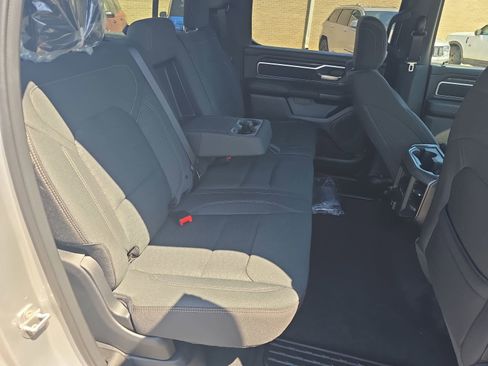 New 2026 RAM 1500 Big Horn AWD/4WD image 11