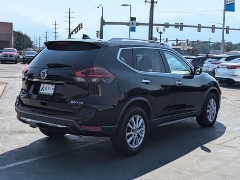 Used 2019 Nissan Rogue SV AWD/4WD image 4