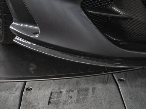 Used 2023 Ferrari 812 GTS RWD image 17