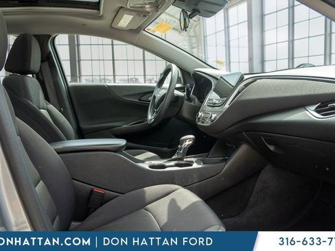 Used 2024 Chevrolet Malibu LT FWD image 28