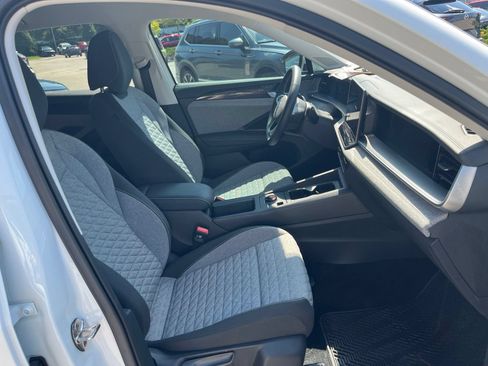 Certified 2026 Volkswagen Tiguan S FWD image 34