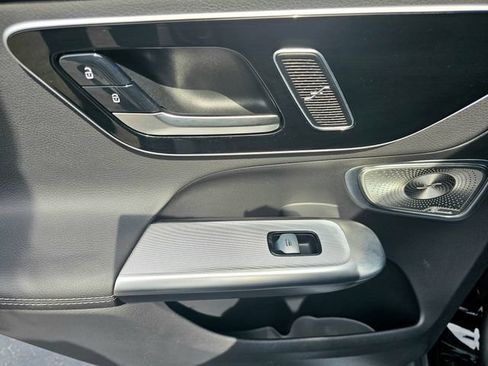 Certified 2024 Mercedes-Benz GLC 300 4MATIC image 29