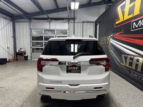 Used 2021 GMC Acadia Denali w/ Denali Technology Package FWD image 17