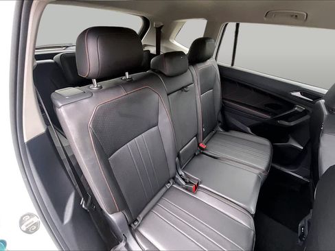 Used 2024 Volkswagen Tiguan Wolfsburg Edition FWD image 18