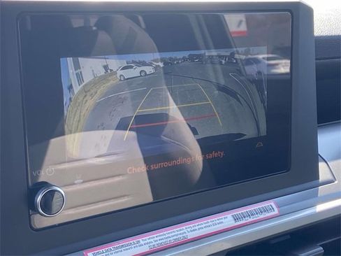 Used 2024 Toyota Tacoma TRD Sport image 24