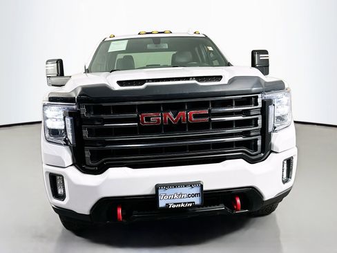 Used 2022 GMC Sierra 2500 AT4 AWD/4WD image 3