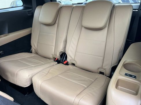 Used 2025 Mercedes-Benz GLS 450 4MATIC image 22
